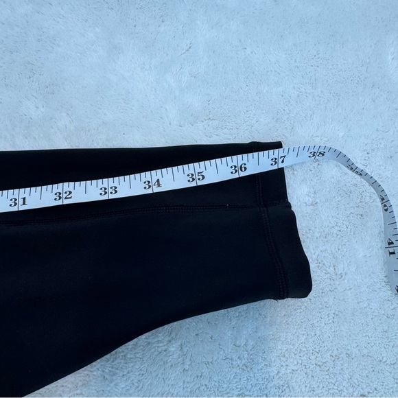 Lululemon Speed Up Tight *Full-On Luxtreme 28"
Black (First Release) size 10 - Picture 11 of 11